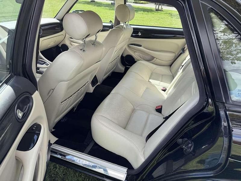 Gebruikt 1998 Jaguar XJR Sedan | € 13.950 - Afbeelding 1/4