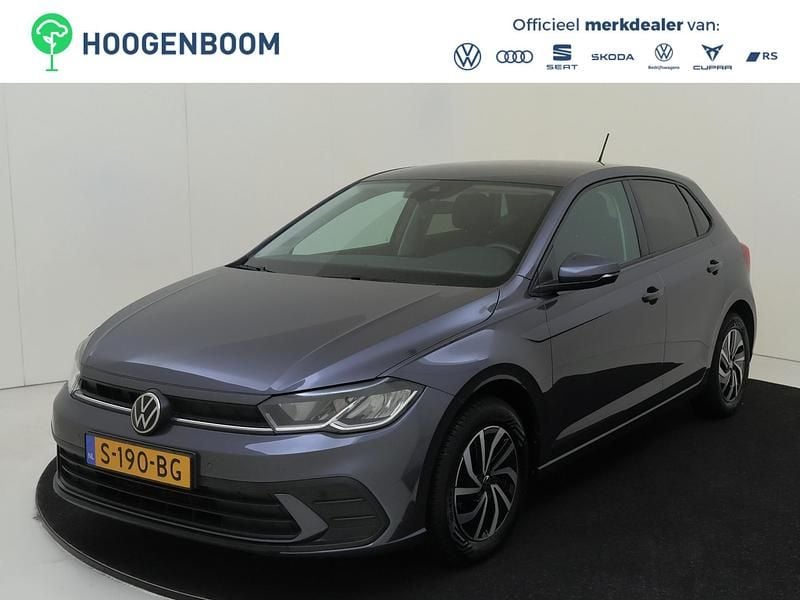 Grijs Gebruikt 2023 VW Polo Life Hatchback | € 21.450 (Goede deal) - Afbeelding 1/4