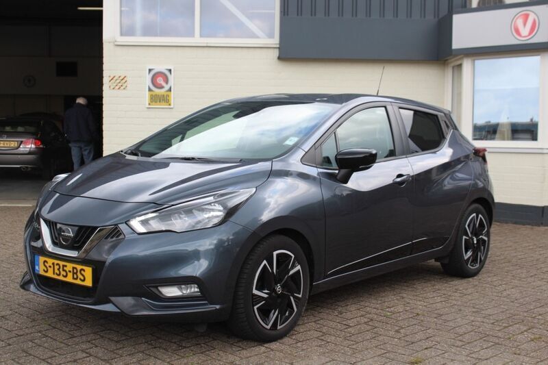 Grijs Gebruikt 2023 Nissan Micra Hatchback | € 15.250 (Eerlijke prijs) - Afbeelding 1/4