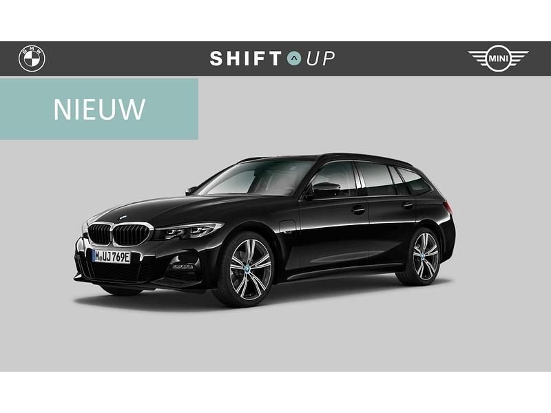Zwart Gebruikt 2022 BMW 330 M Sport Stationwagen | € 35.940 (Eerlijke prijs) - Afbeelding 1/3