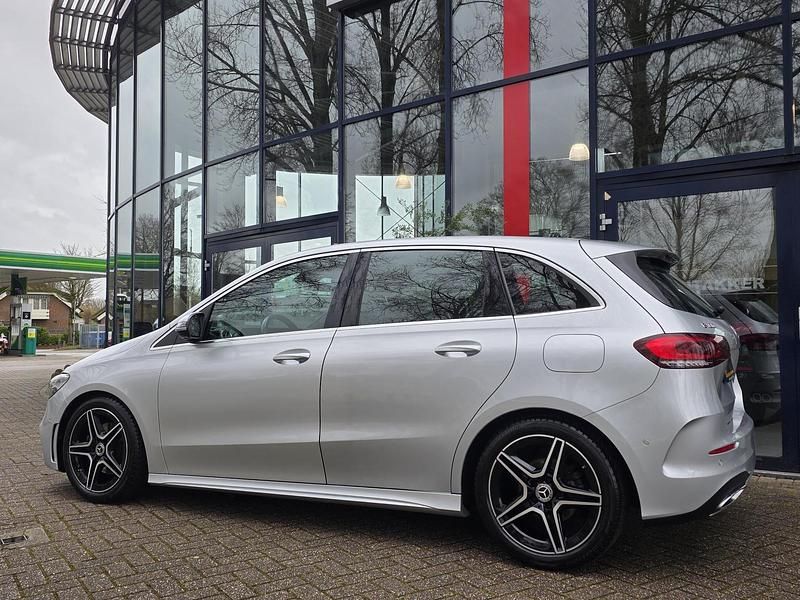 Occasion Mercedes B180 Business 136 PK (100 kW) 2019 Grijs MPV