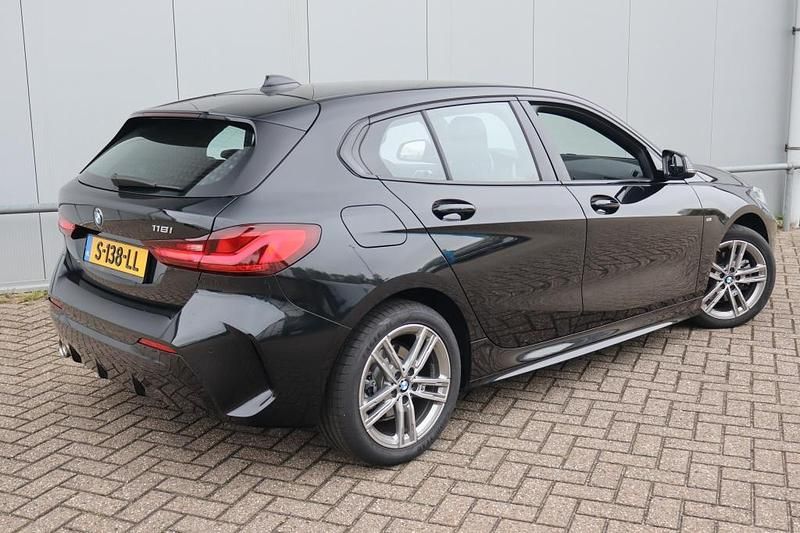Occasion BMW 118 M Sport 136 PK (100 kW) 2023 Zwart Hatchback