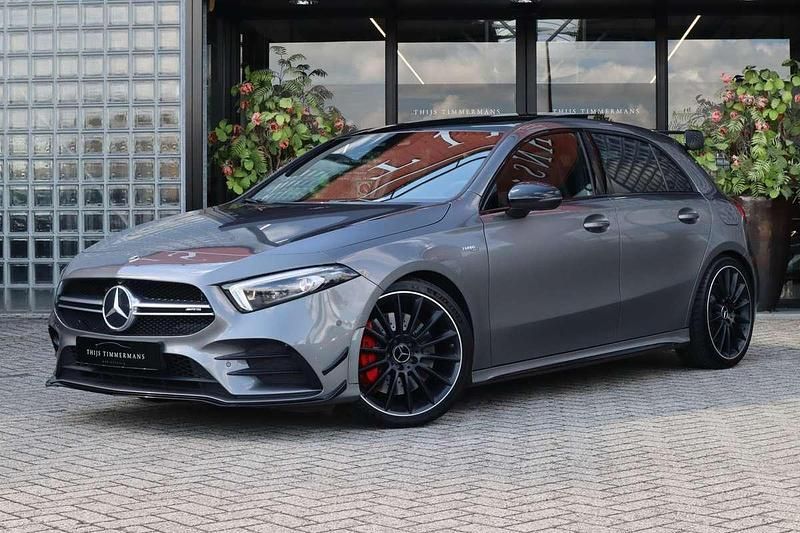 Grijs Gebruikt 2019 Mercedes A35 AMG AMG Hatchback | € 34.500 (Goede deal) - Afbeelding 1/4
