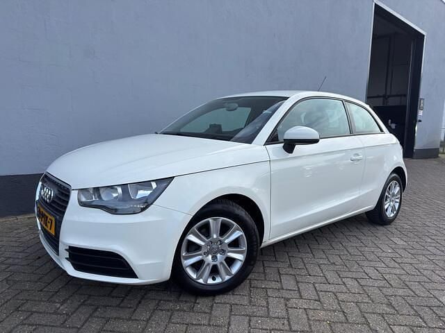 Occasion Audi A1 Attraction 86 PK (63 kW) 2011 Wit Hatchback