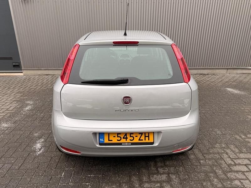Occasion Fiat Punto Lounge 69 PK (50 kW) 2017 Grijs Hatchback