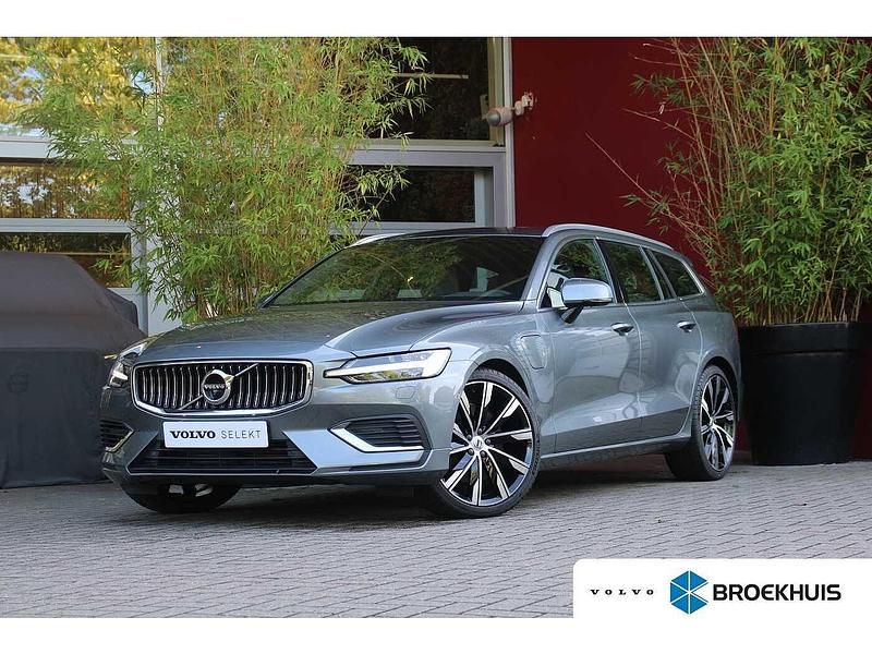 Grijs Gebruikt 2020 Volvo V60 Inscription Stationwagen | € 33.900 (Eerlijke prijs) - Afbeelding 1/4