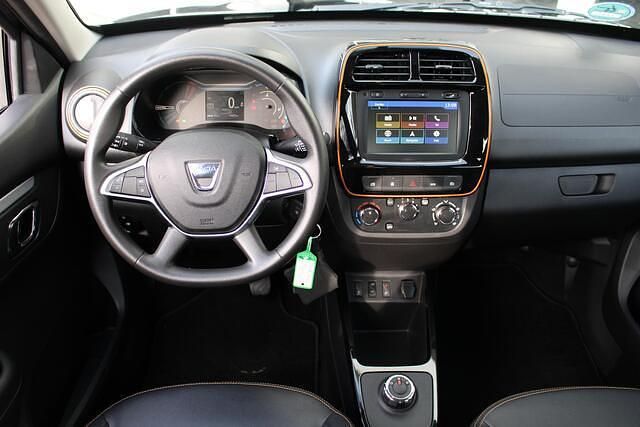 Occasion Dacia Spring Comfort Plus 33 kW (45 PK) 2022 Zwart Hatchback