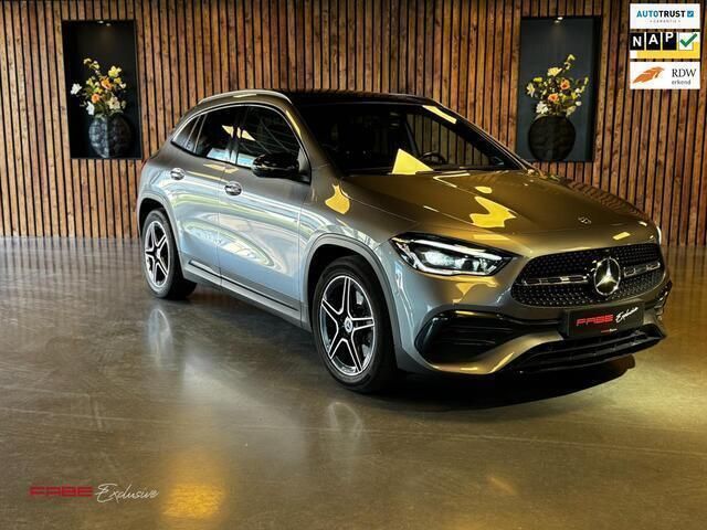 Grijs Gebruikt 2021 Mercedes GLA250 AMG line SUV | € 39.900 (Eerlijke prijs) - Afbeelding 1/4