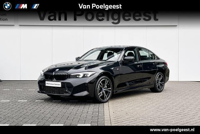 Zwart Gebruikt 2024 BMW 320 M Sport Sedan | € 42.900 (Eerlijke prijs) - Afbeelding 1/4