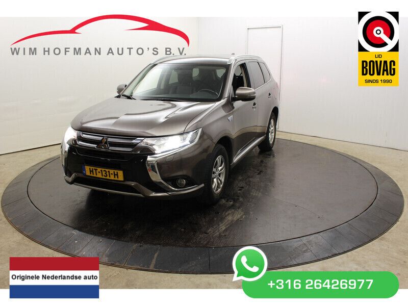Bruin Gebruikt 2015 Mitsubishi Outlander P-HEV Edition SUV | € 12.490 (Eerlijke prijs) - Afbeelding 1/4