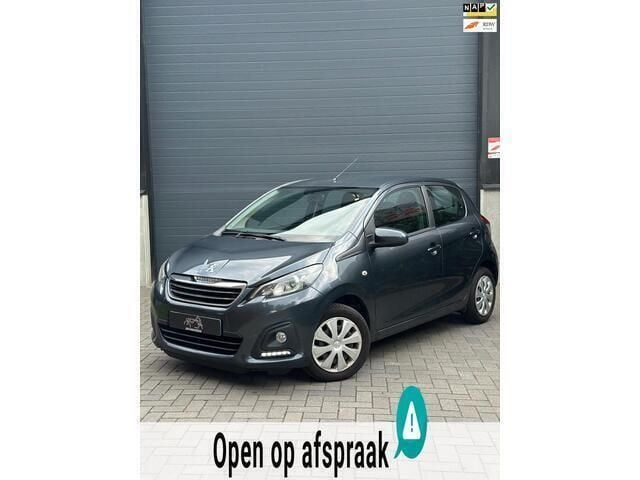 Grijs Gebruikt 2016 Peugeot 108 Hatchback | € 4.149 (Eerlijke prijs) - Afbeelding 1/4