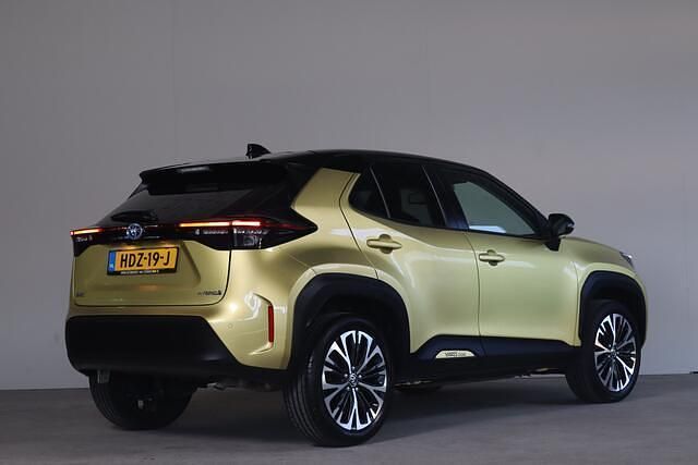 Occasion Toyota Yaris Cross Executive 116 PK (85 kW) 2022 Geel (metallic) SUV