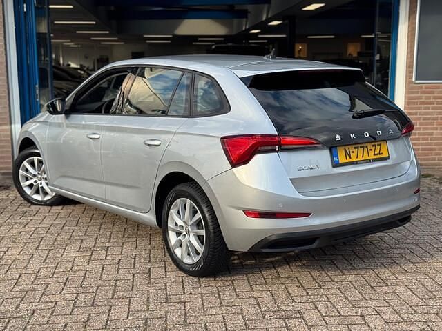 Occasion Skoda Scala Business Line 110 PK (80 kW) 2022 Grijs Hatchback
