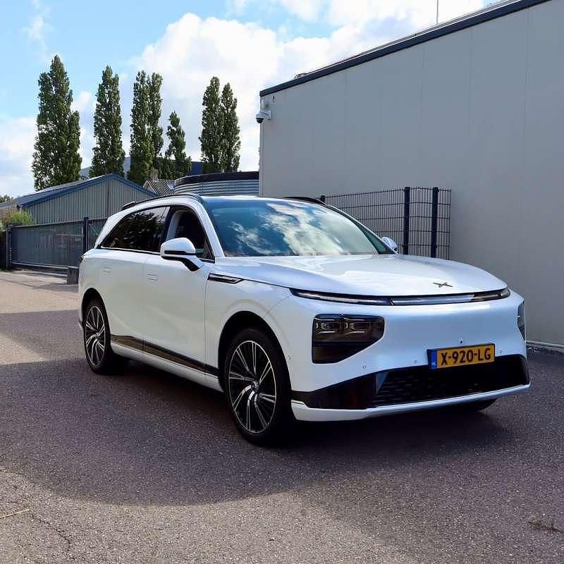 Wit Gebruikt 2023 XPENG G9 SUV | € 56.500 - Afbeelding 1/4