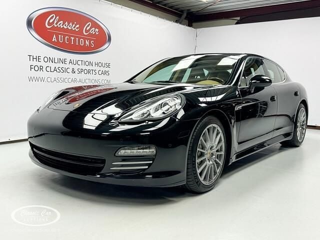 Zwart Occasion 2011 Porsche Panamera 4S Sedan | € 36.000 - Afbeelding 1/4