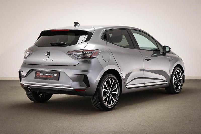 Occasion Renault Clio V Techno 2025 Grijs Hatchback