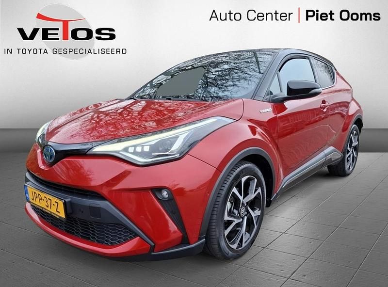 Rood (metallic) Occasion 2022 Toyota C-HR Executive SUV | € 28.250 (Duur) - Afbeelding 1/4