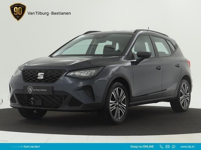 Grijs Gebruikt 2024 Seat Arona Style SUV | € 23.740 (Iets duurder) - Afbeelding 1/4