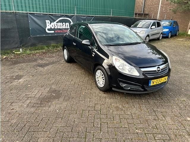 Zwart (metallic) Occasion 2009 Opel Corsa Business Hatchback | € 2.000 (Goede deal) - Afbeelding 1/4