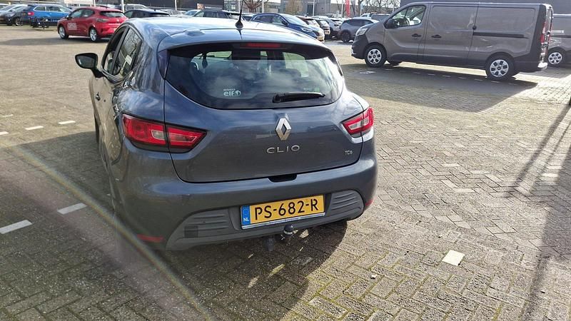 Occasion Renault Clio IV LIMITED 90 PK (66 kW) 2017 Grijs Hatchback