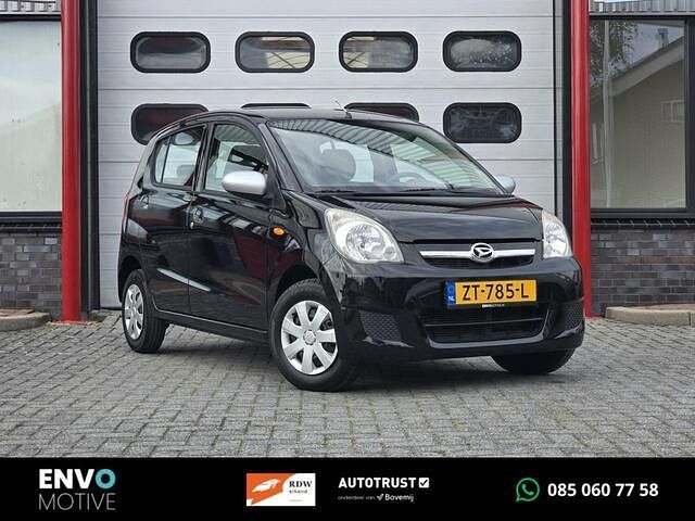 Zwart Gebruikt 2009 Daihatsu Cuore Hatchback | € 5.750 (Duur) - Afbeelding 1/4