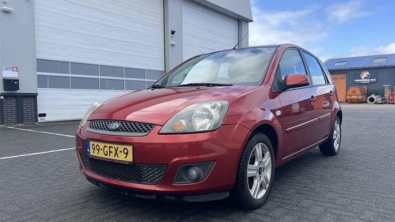 Occasion Ford Fiesta Futura 120 PK (88 kW) 2008 Oranje Hatchback