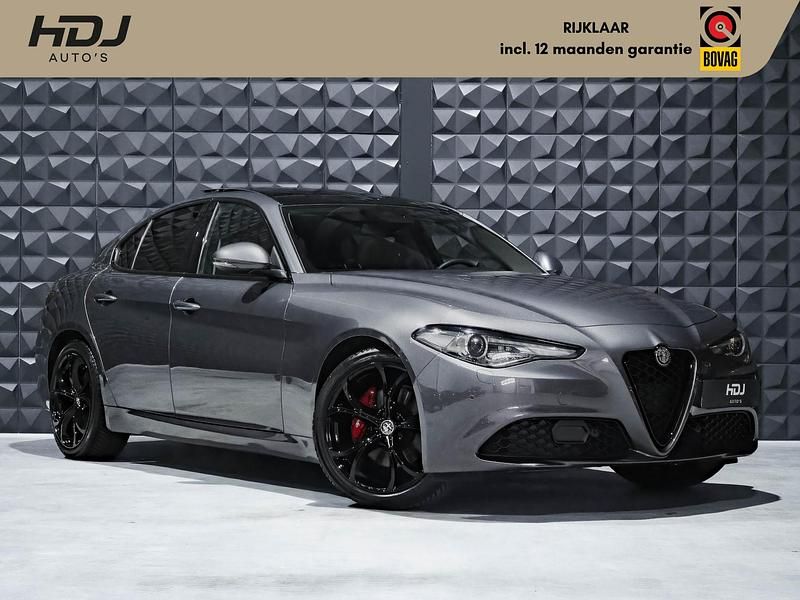 Grijs Occasion 2020 Alfa Romeo Giulia Super Sedan | € 35.900 (Eerlijke prijs) - Afbeelding 1/4
