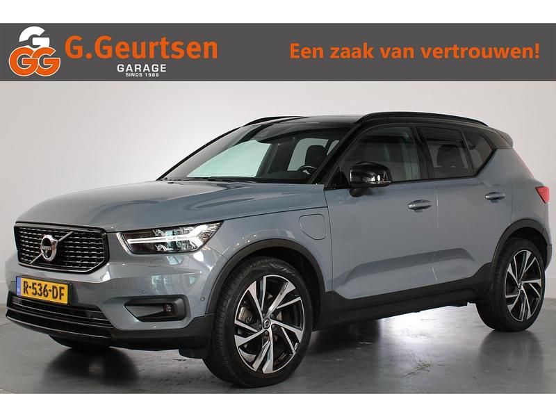 Grijs Gebruikt 2021 Volvo XC40 R-Design SUV | € 32.400 (Eerlijke prijs) - Afbeelding 1/4