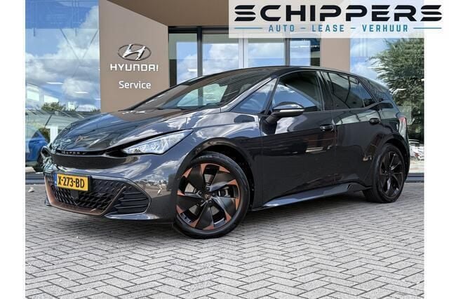 Grijs Gebruikt 2023 Cupra Born Hatchback | € 29.900 (Eerlijke prijs) - Afbeelding 1/4