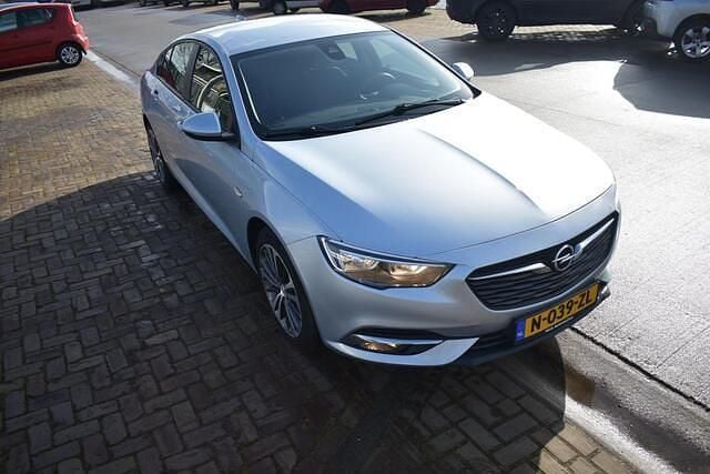 Occasion Opel Insignia Innovation 165 PK (121 kW) 2018 Grijs Hatchback