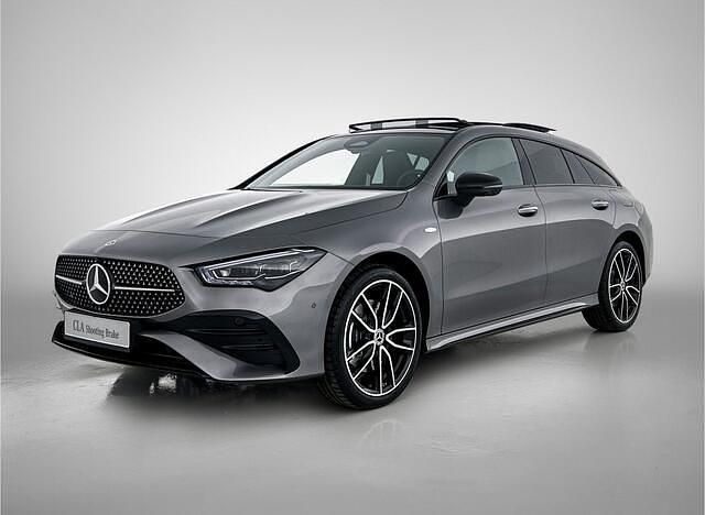 Grijs, metallic lak Nieuw 2025 Mercedes CLA250 Shooting Brake Business Stationwagen | € 53.932 (Eerlijke prijs) - Afbeelding 1/4
