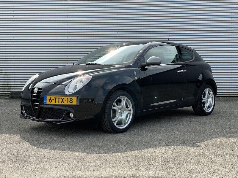 Zwart Gebruikt 2009 Alfa Romeo MiTo Distinctive Hatchback | € 4.250 (Eerlijke prijs) - Afbeelding 1/3