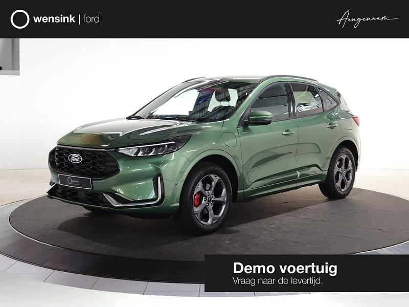 Groen Gebruikt 2025 Ford Kuga ST-Line X SUV | € 44.830 (Eerlijke prijs) - Afbeelding 1/4