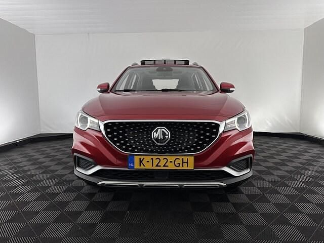 Occasion MG ZS Luxury 110 kW (150 PK) 2020 Rood (metallic) SUV