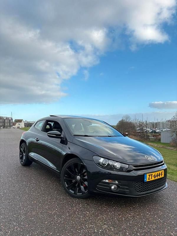 Occasion 2010 VW Scirocco Highline Coupé | € 8.500 (Eerlijke prijs) - Afbeelding 1/4