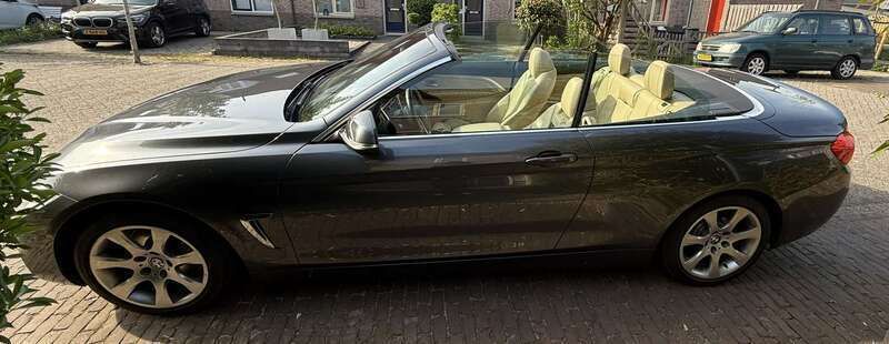 Grijs Gebruikt 2014 BMW 428 Executive Cabriolet | € 19.450 (Eerlijke prijs) - Afbeelding 1/4