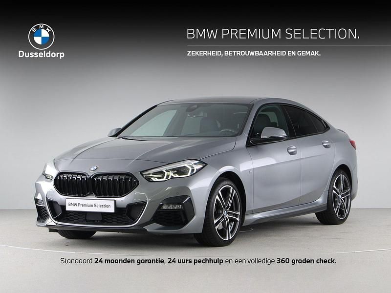 Grijs Gebruikt 2022 BMW 218 M Sport Coupé | € 32.750 (Iets duurder) - Afbeelding 1/4