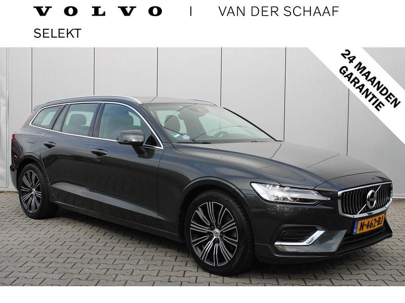 Grijs Gebruikt 2021 Volvo V60 Inscription Stationwagen | € 31.450 (Iets duurder) - Afbeelding 1/4