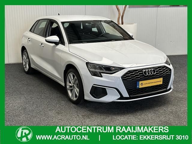 Wit Gebruikt 2022 Audi A3 Sportback Hatchback | € 24.440 (Super prijs) - Afbeelding 1/4