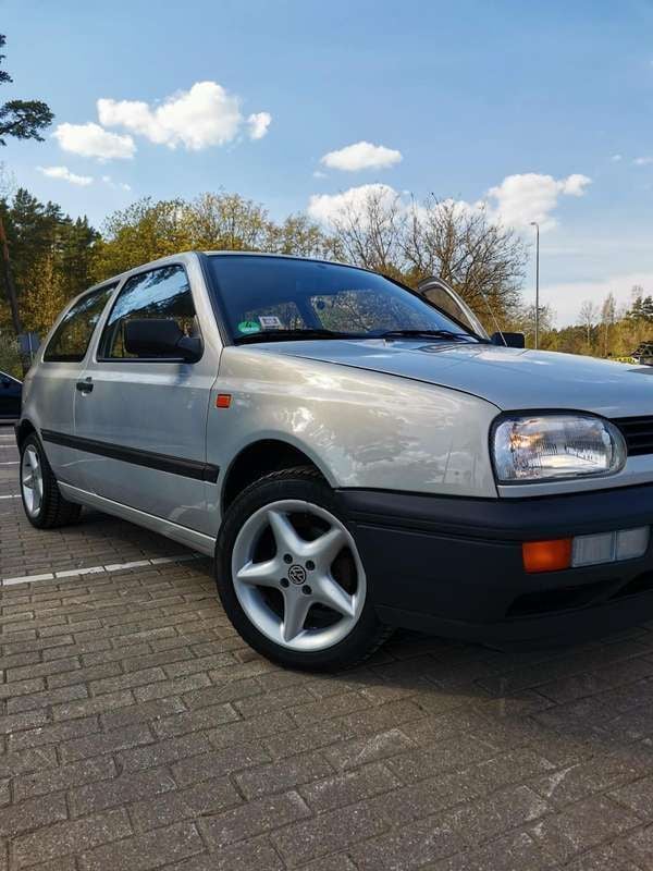 Gebruikt 1991 VW Golf III Sedan | € 2.800 - Afbeelding 1/4