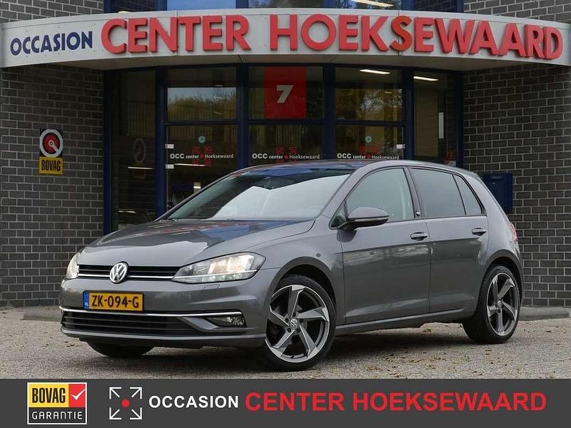 Grijs Gebruikt 2018 VW Golf VII Sportline Hatchback | € 13.499 (Eerlijke prijs) - Afbeelding 1/4