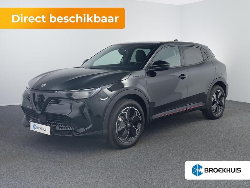 Zwart Nieuw 2025 Alfa Romeo Junior Edizione Speciale SUV | € 39.335 - Afbeelding 1/4
