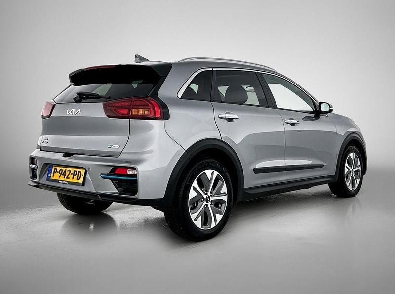Occasion Kia e-Niro 150 kW (204 PK) 2022 Grijs (metallic) SUV