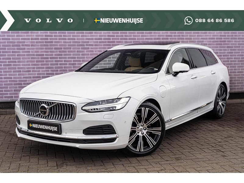 Wit Gebruikt 2022 Volvo V90 Inscription Stationwagen | € 44.399 (Iets duurder) - Afbeelding 1/4