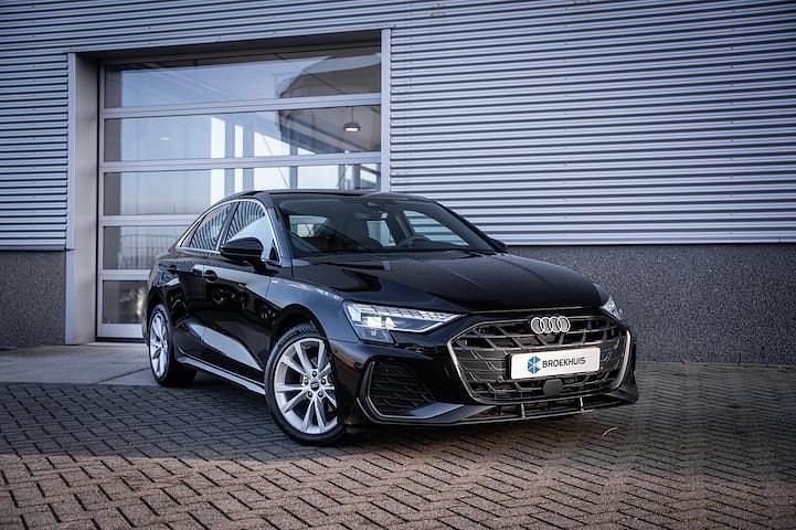 Occasion Audi A3 S-Line 116 PK (85 kW) 2025 Zwart Sedan