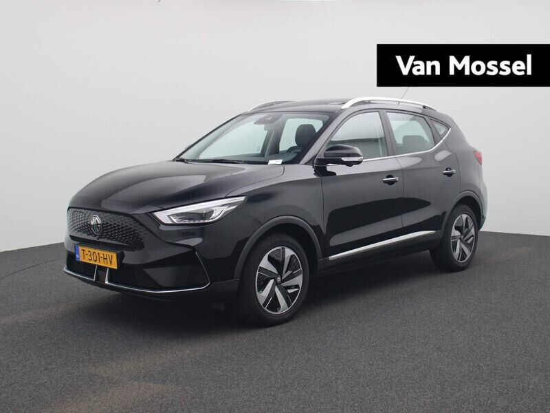 Zwart Gebruikt 2023 MG ZS Luxury Sedan | € 21.444 (Eerlijke prijs) - Afbeelding 1/4