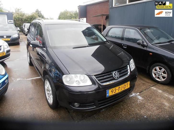 Occasion VW Touran Highline 150 PK (110 kW) 2004 MPV