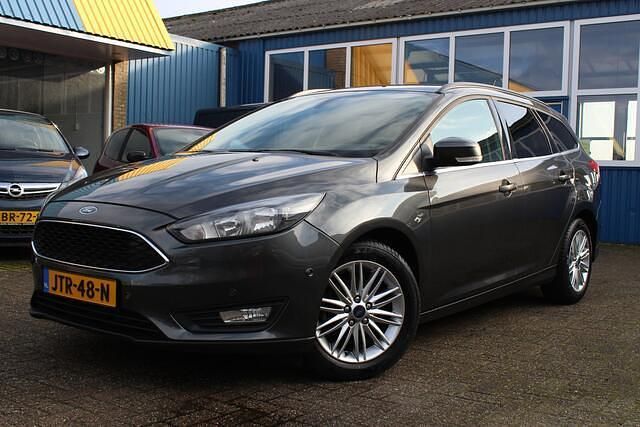 Grijs (metallic) Occasion 2017 Ford Focus Stationwagen | € 7.944 (Goede deal) - Afbeelding 1/4