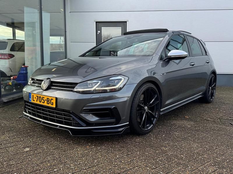 Grijs Gebruikt 2019 VW Golf VII Hatchback | € 27.450 (Super prijs) - Afbeelding 1/4