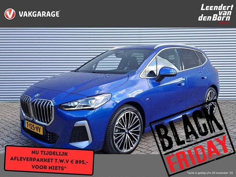 Blauw Gebruikt 2022 BMW 220 Active Tourer MPV | € 33.995 - Afbeelding 1/4